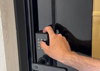 استديو هادئ بسرير ماستر 