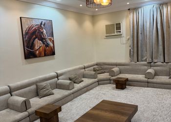 استراحة بملعب ومسبح