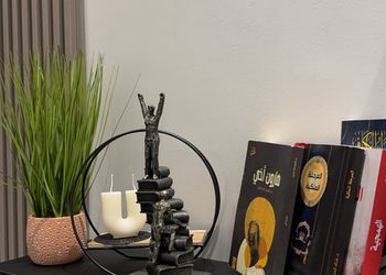 استديو بسرير ماستر وجلسة جانبية 