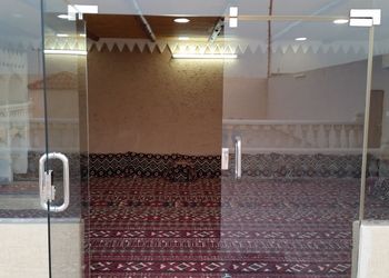 شاليه بملعب كرة قدم