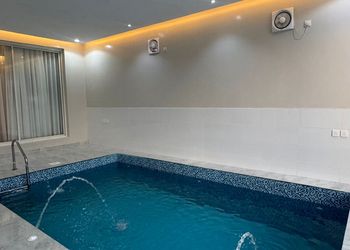 شاليه بمسطح اخضر