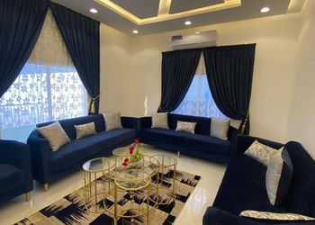 استراحة بألعاب أطفال ومسبح