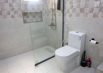 استديو بسرير ماستر وجلسه جانبيه