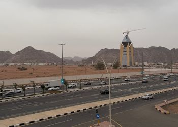 شقة بصالة وغرفة نوم