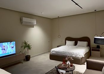  شقة بغرفتين نوم وأثاث مريح 