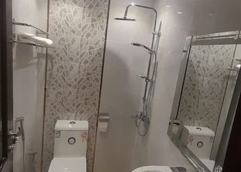 استديو بأثاث مريح وبسيط 