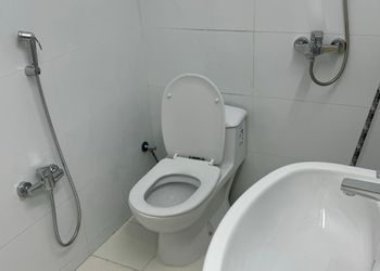 شقة هادئة بصالة وغرفة نوم 