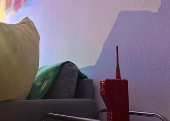 غرفة بجلسة ومطبخ مستقل