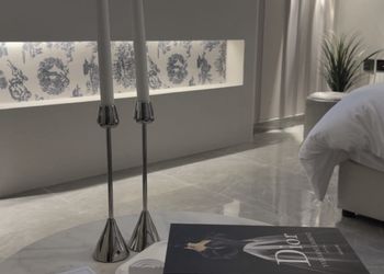 استديو هادئ بسرير ماستر