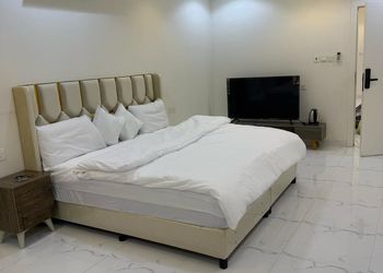 استديو بسرير ماستر ودخول ذاتي