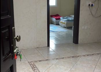 شقة بغرفتين نوم وصالة 