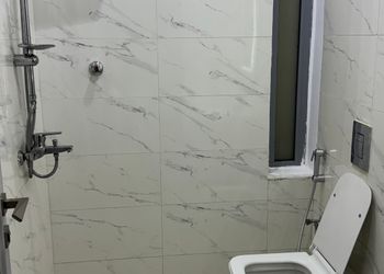 استديو بسرير ماستر وجلسة جانبية 