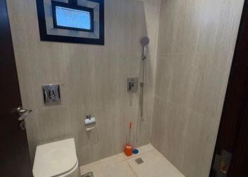 استديو بسرير ماستر وجلسة جانبية