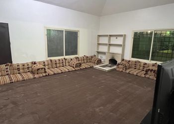 استراحة بمجلس وجلسة خارجيه