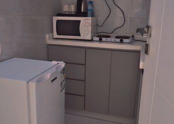 استديو بسرير ماستر وجلسة جانبية 