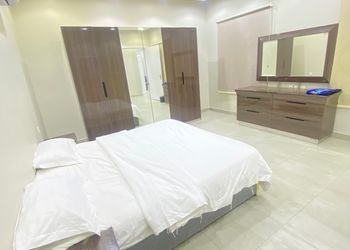 شاليه بألعاب أطفال وجلسة خارجية