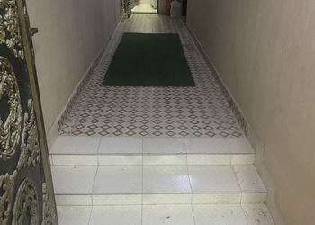 شقة بغرفتين نوم وصالة