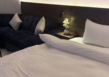 استديو بسرير ماستر