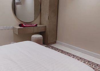 شقة بثلاث غرف نوم وصالة