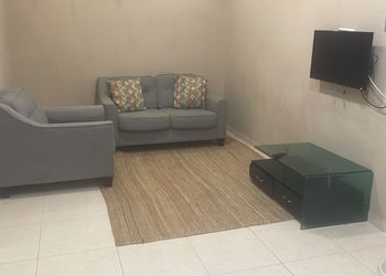 شقة بغرفتين نوم وصالة 
