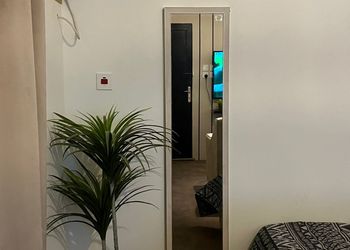 استديو بدخول ذاتي وسرير مريح 