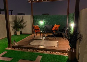 شقة بألوان مريحة وأثاث راقي