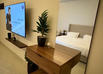 استديو بسرير ماستر وجلسة جانبية