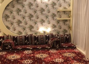 شاليه بمسبح خارجي وجلسة خارجية