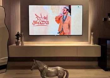 استديو بسرير ماستر وجلسة جانبية 