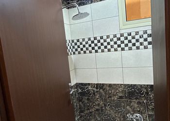 استديو بسرير ماستر وجلسة جانبية
