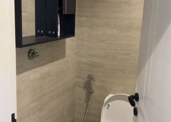 استديو بسرير ماستر وأثاث مريح 