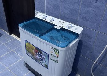 شقة أنيقة بثلاث غرف وصالة