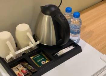 استديو بسرير ماستر وجلسة جانبية 