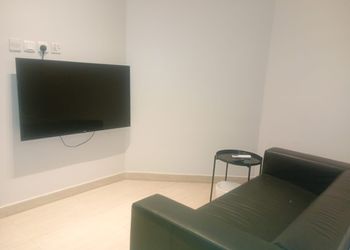 استديو بسرير ماستر