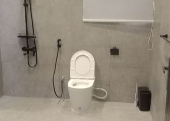 استديو بأثاث مريح وبسيط 