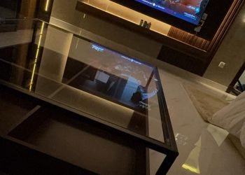 استديو بسرير ماستر وجلسه جانبيه