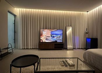 استديو بسرير ماستر ودخول ذاتي