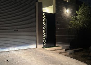 فيلا بغرفة نوم وصالة دخول ذاتي 