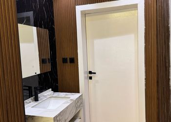 استديو بسرير ماستر وجلسة جانبية