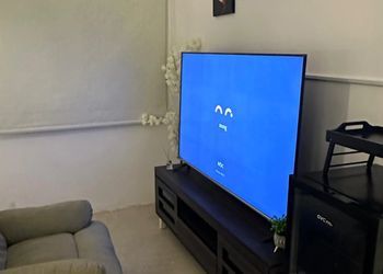 استديو بسرير ماستر وجلسة جانبية
