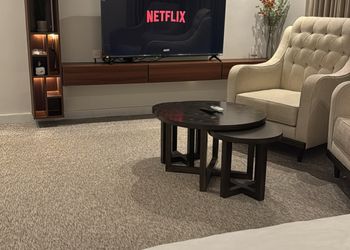 استديو بسرير ماستر وأثاث مريح 