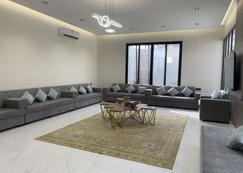 شاليه بمسطح اخضر و مسبح
