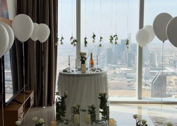 شقة بغرفة نوم وغرفة معيشة 