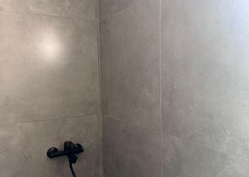 استديو بسرير ماستر ودخول ذاتي