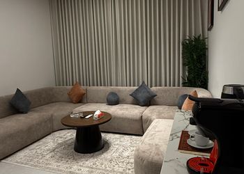 شقة بغرفة معيشة وغرفة نوم 