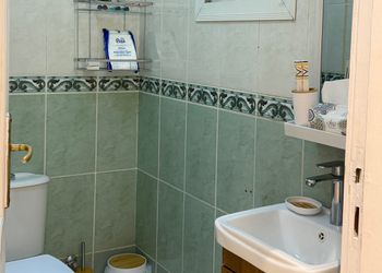 استديو بدخول ذاتي 