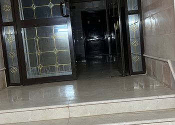 شقة بغرفتين نوم وصالة 