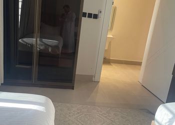 شقة بغرفتين نوم وصالة جلوس