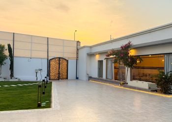 استراحة بجلسة خارجية و مجالس