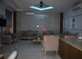 شالية بمجلس وبيت شعر 